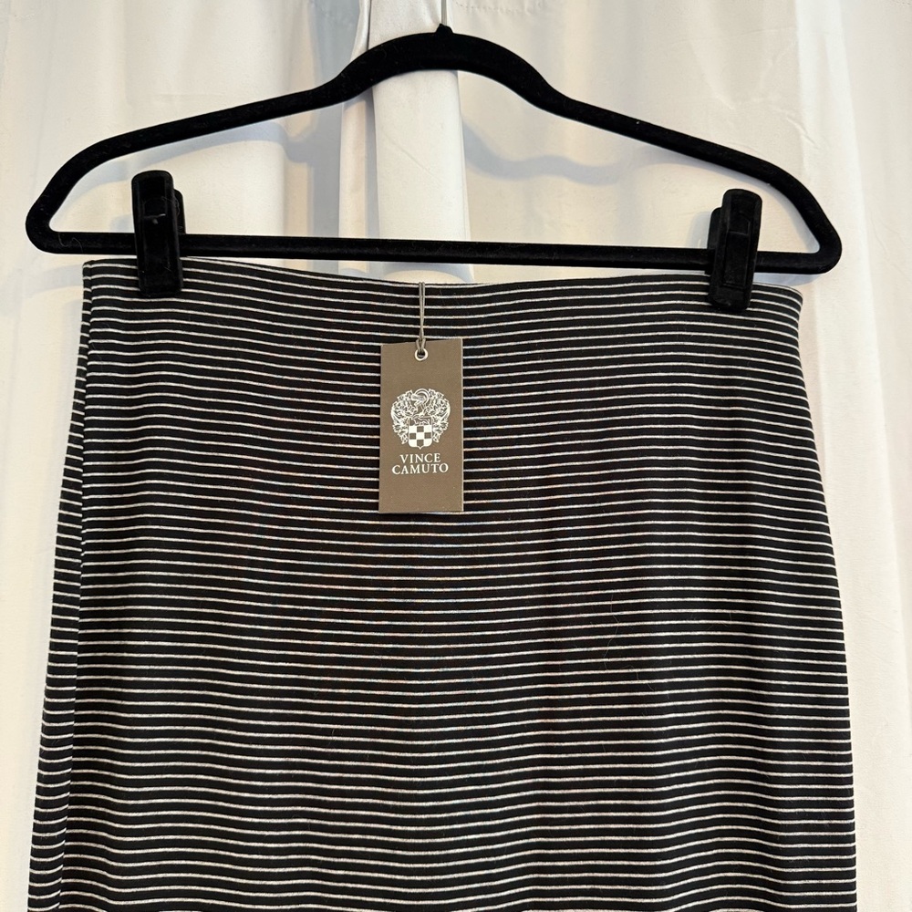 Vince Camuto NWT Black White Striped Midi Skirt Raw Hem Women’s Small - Picture 4 of 9